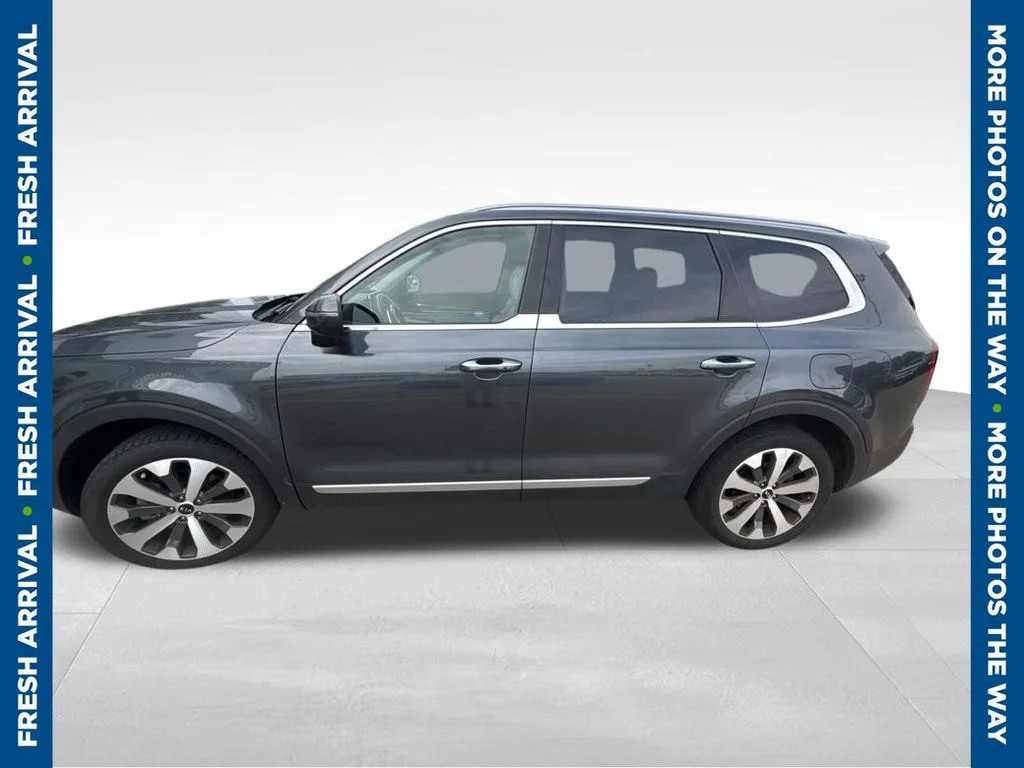 Used 2020 Gray Kia S image 1