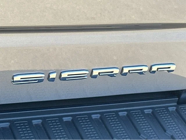 2026 GMC Sierra 1500 Denali - Photo 9