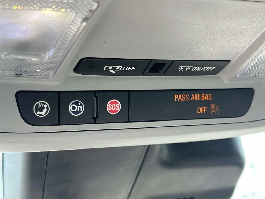 Used 2020 White Chevrolet LS image 30