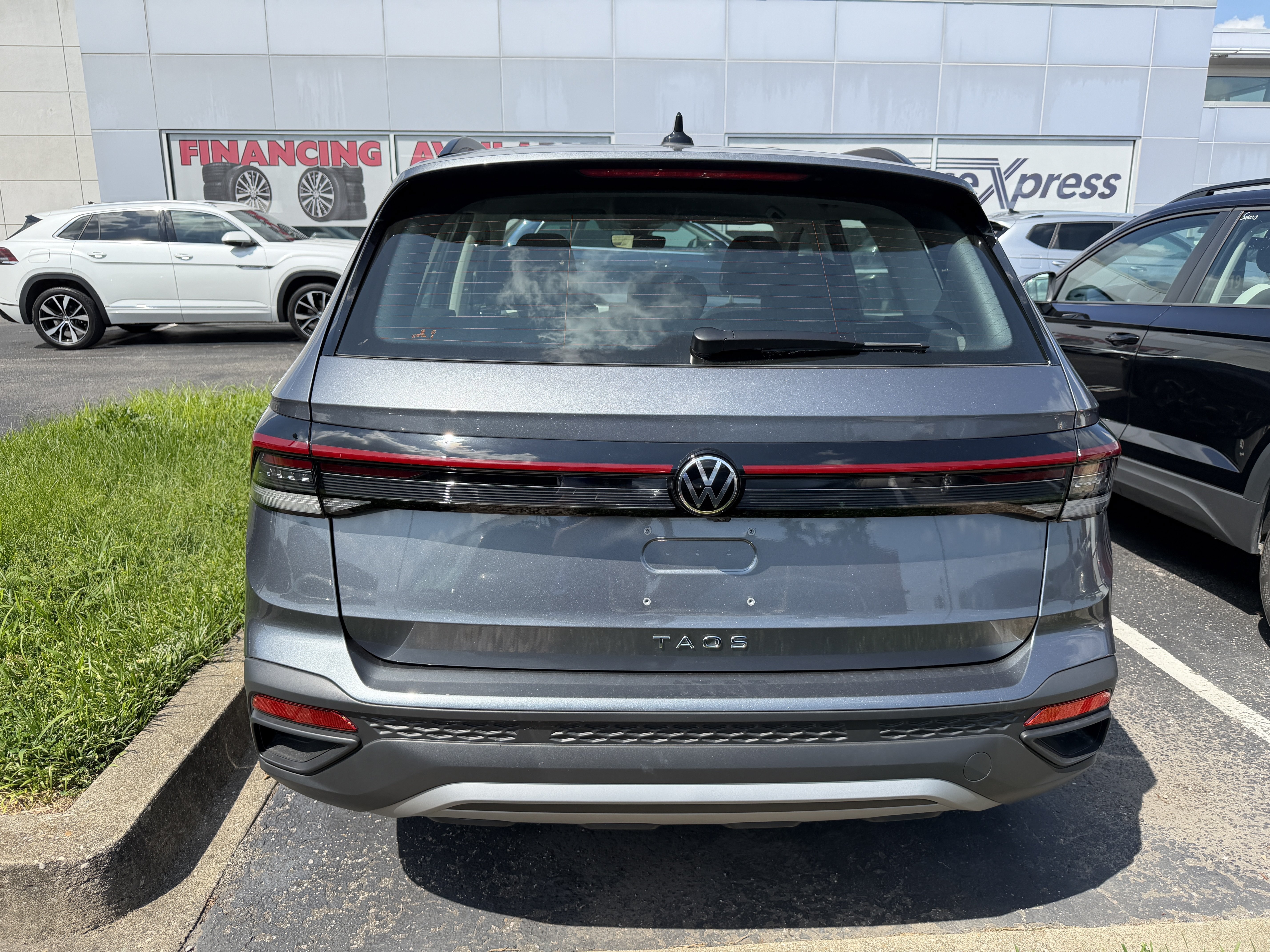 New 2026 Platinum Gray Metallic Volkswagen S image 6