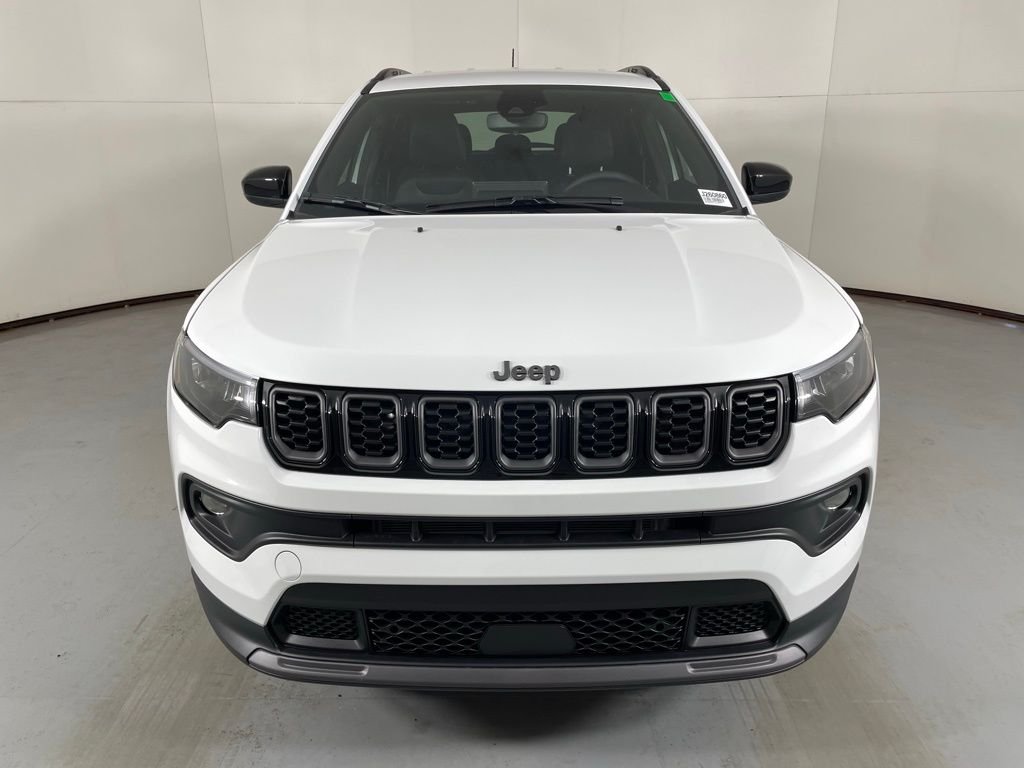 New 2026 Bright White Clearcoat Jeep Latitude image 3