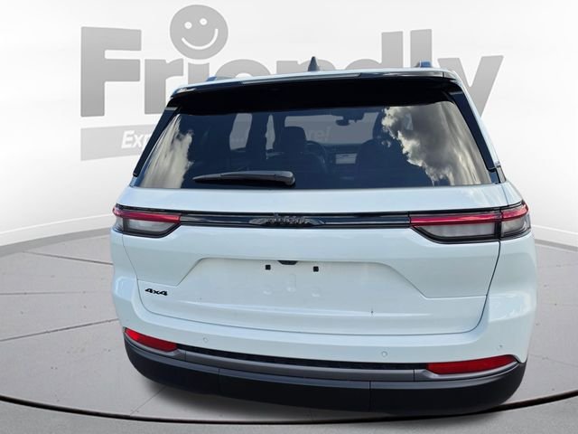New 2026 Bright White Clearcoat Jeep Altitude image 2