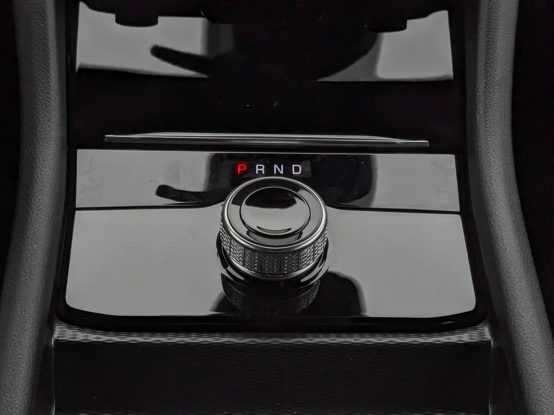 New 2025 White Jeep Laredo - - 4x4 - Heated Seats & Steering - Adaptive Cruise - LED Lighting & More! image 24