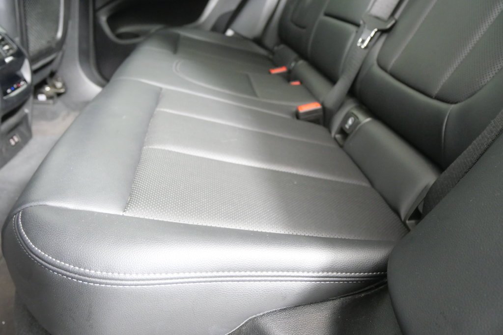 Used 2023 Gray Metallic BMW xDrive30i image 15