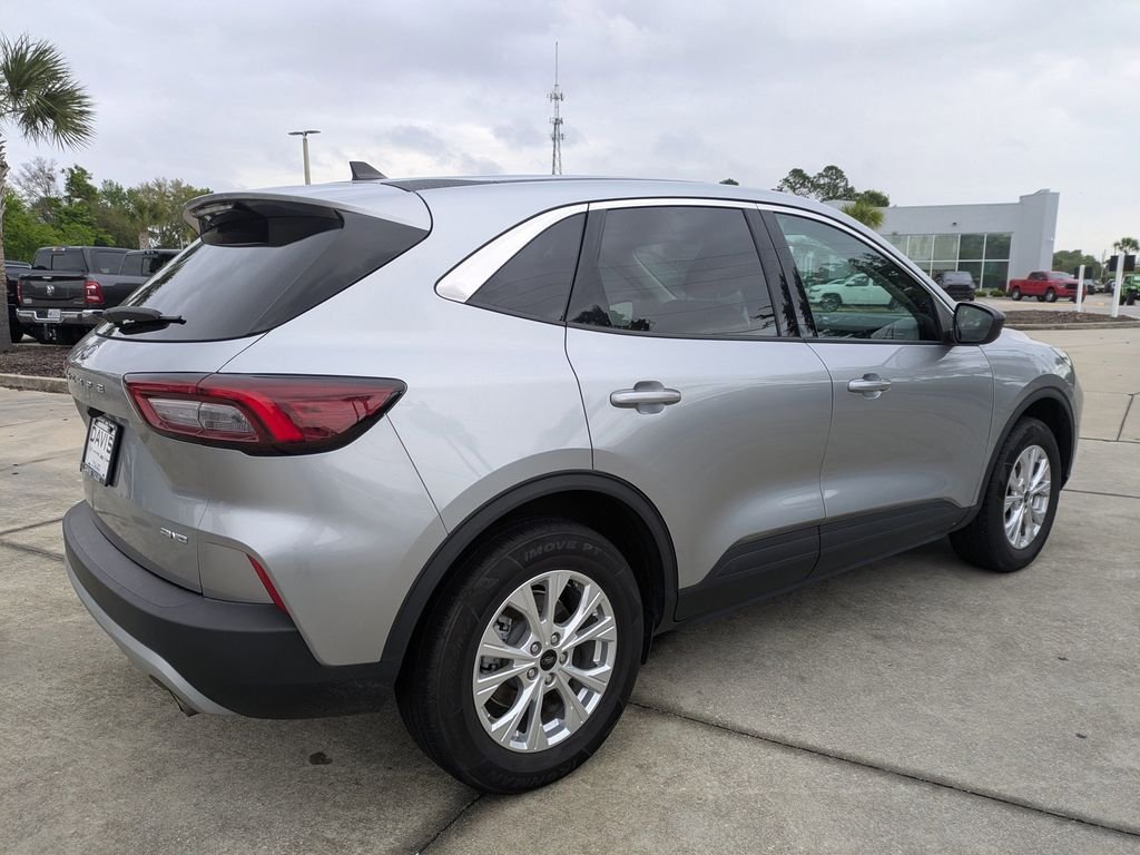 Used 2024 Silver Ford Active image 4