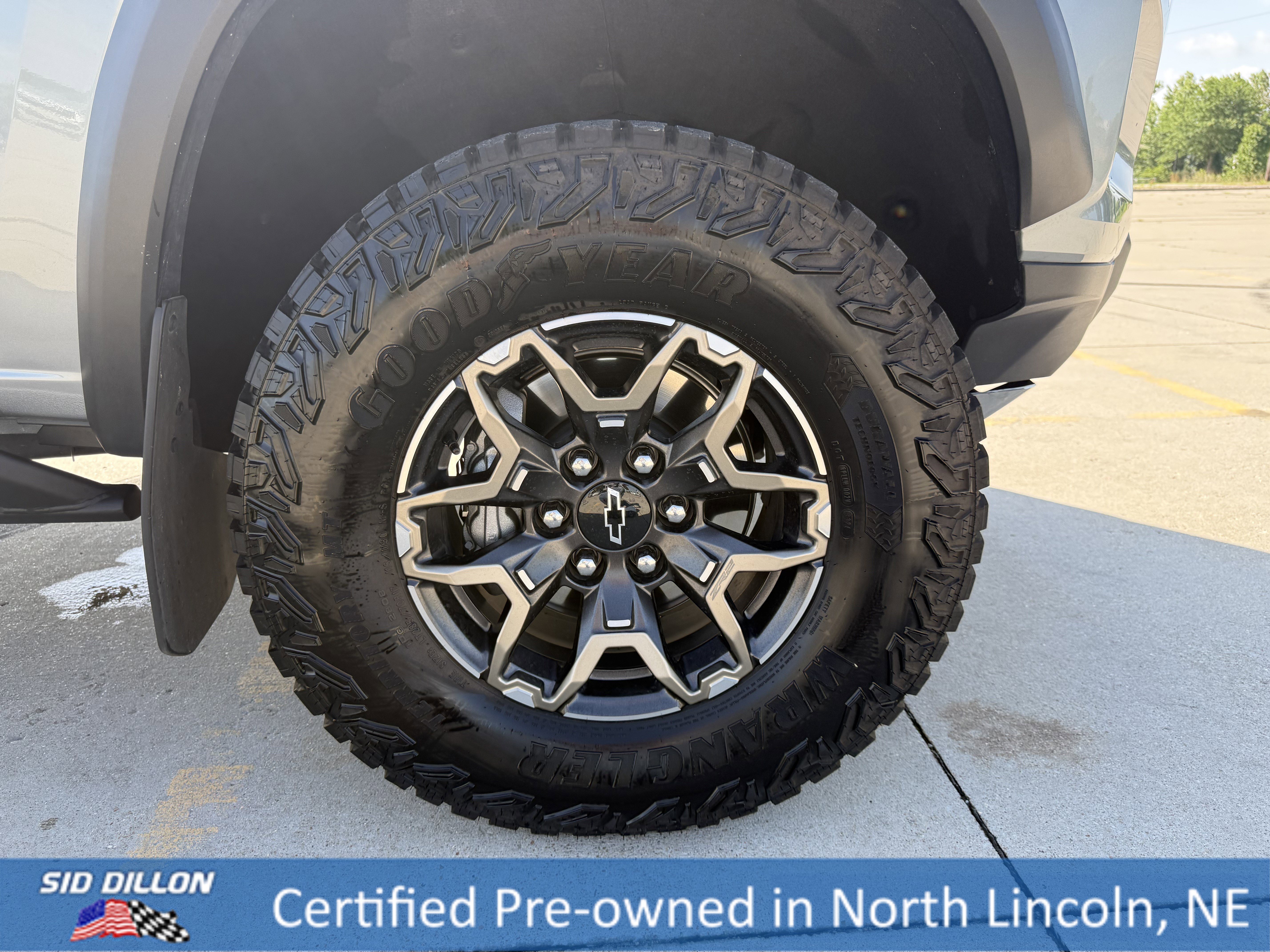 Used 2024 Sterling Gray Metallic Chevrolet 4WD ZR2 image 9