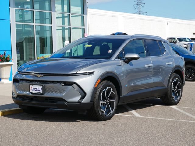 Used 2026 Chevrolet Equinox EV 2LT with VIN 3GN7DNRR2TS107136 for sale in Roseville, Minnesota
