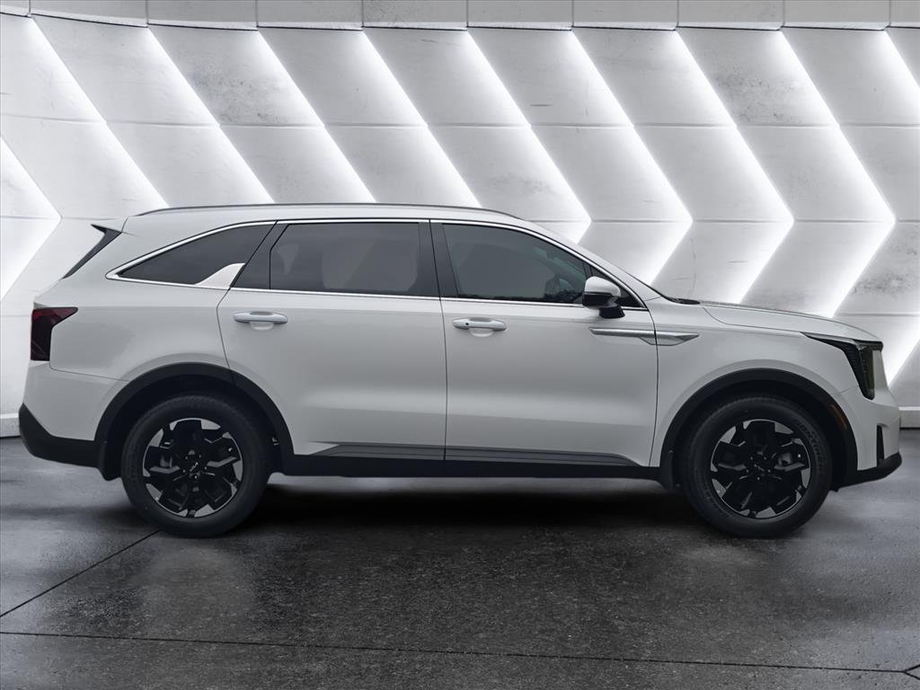 2025 Kia Sorento S - Photo 6