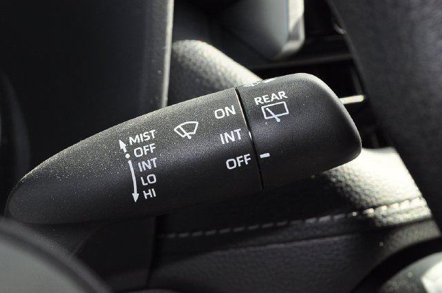 Used 2023 White Toyota LE image 33