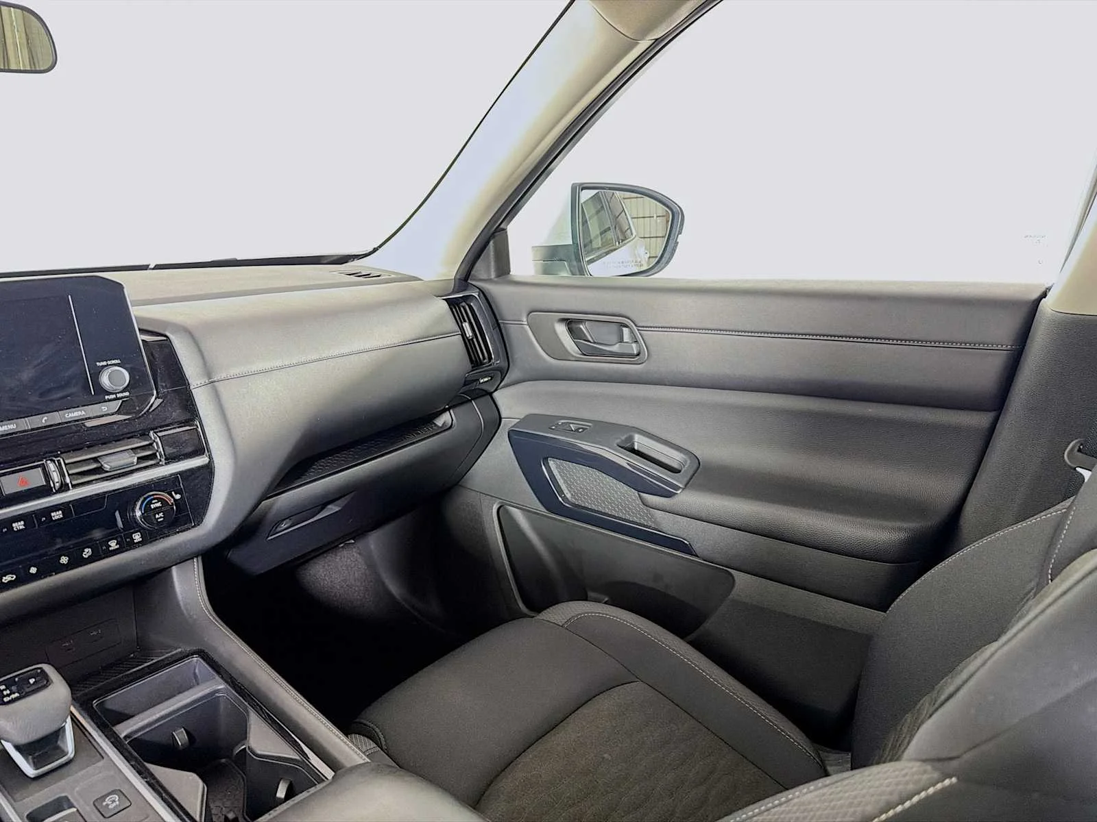 Certified Used 2024 Brilliant Silver Metallic Nissan SV image 19