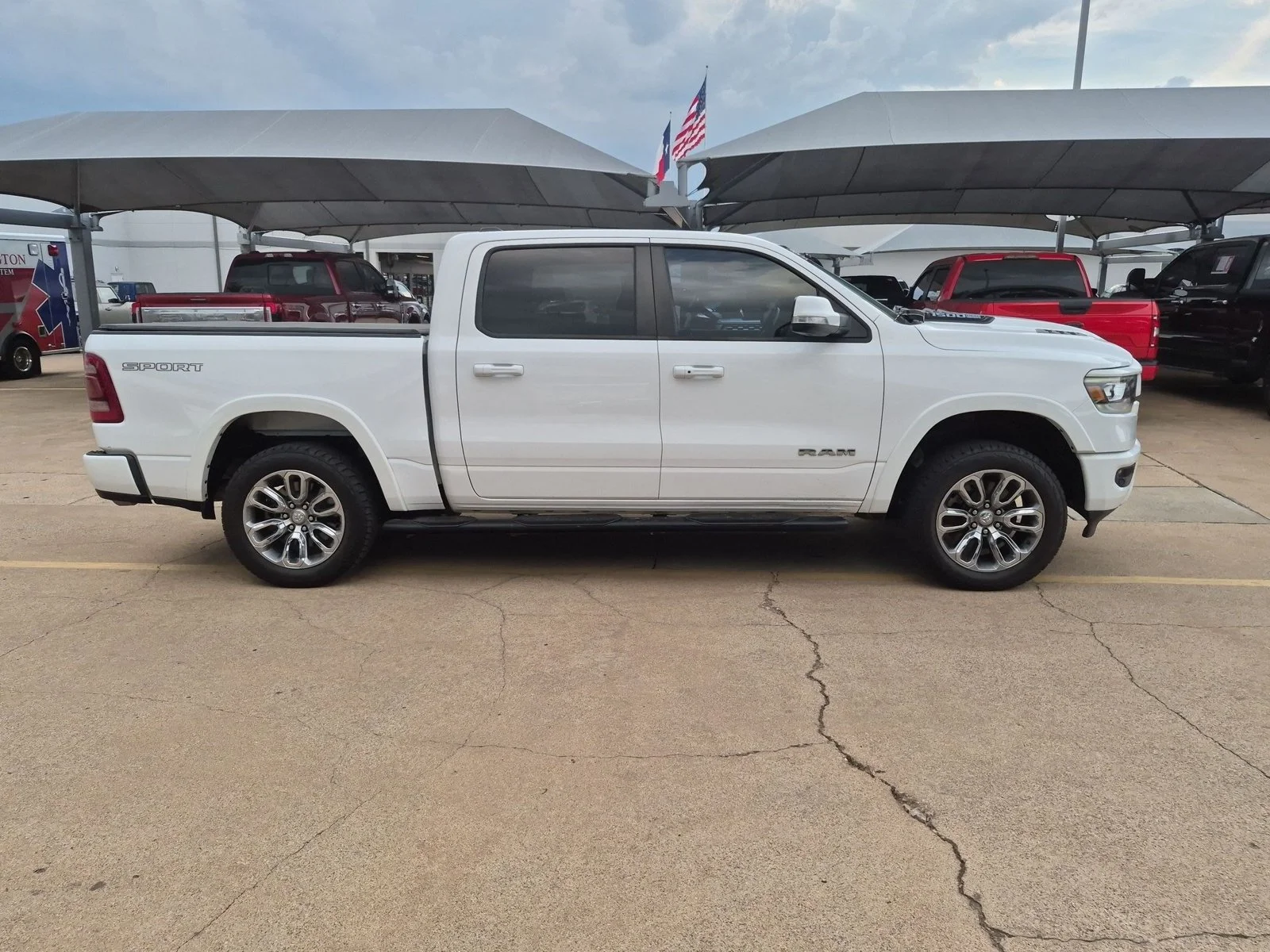 Used 2021 Bright White Clearcoat Ram Laramie image 4