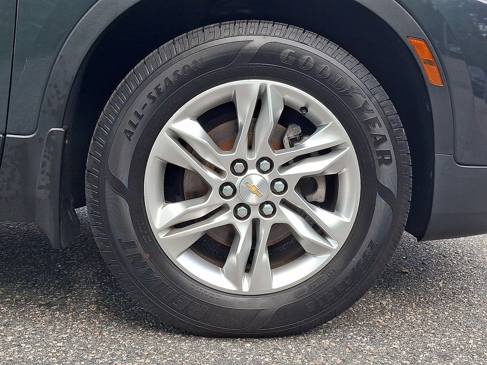 Used 2019 Graphite Metallic Chevrolet Base image 8