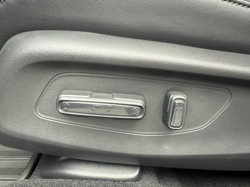 2025 Acura ADX Base - Photo 16