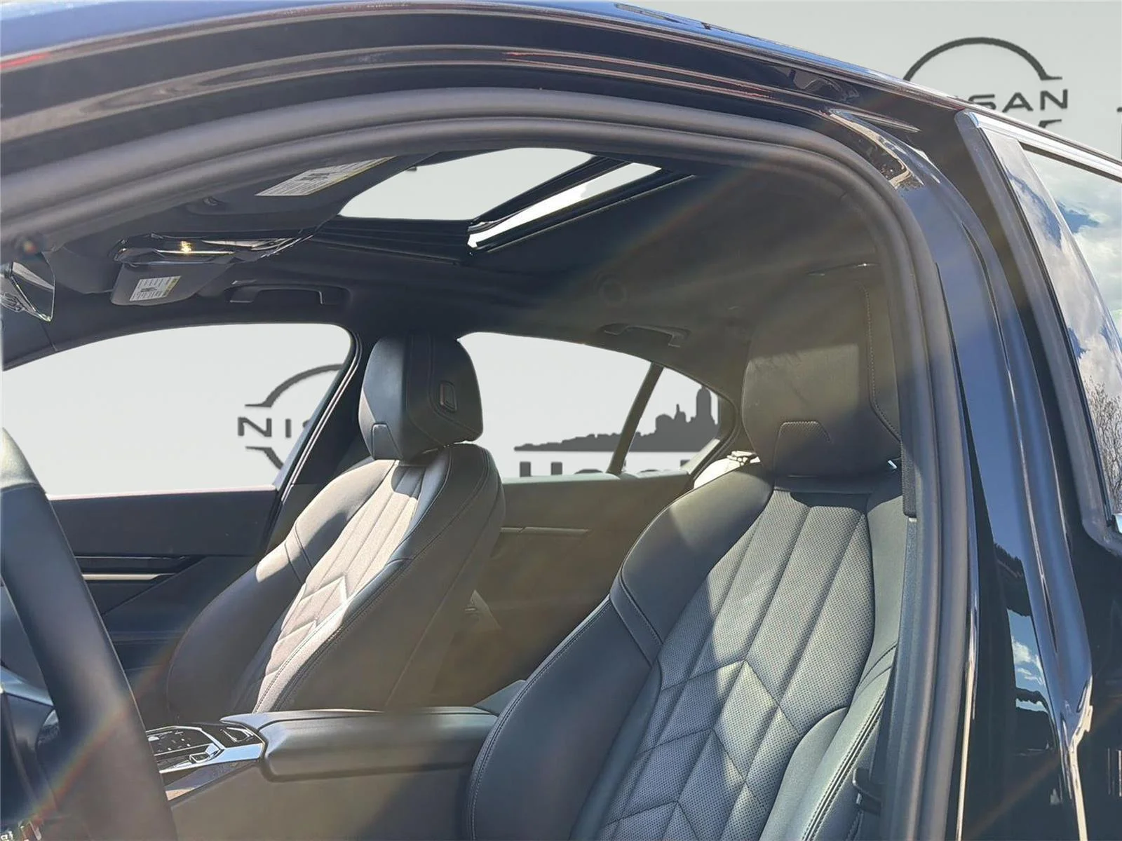 2026 BMW 5 Series 530i - Photo 9