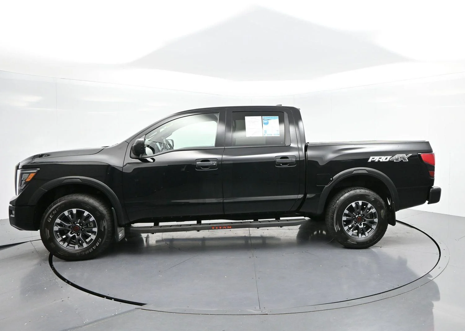 Used 2024 Super Black Nissan PRO-4X image 4