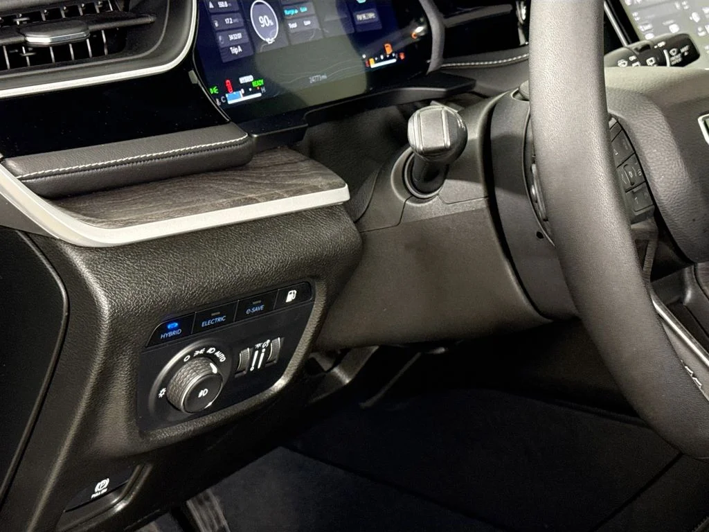 Used 2022 White Jeep 4xe image 10