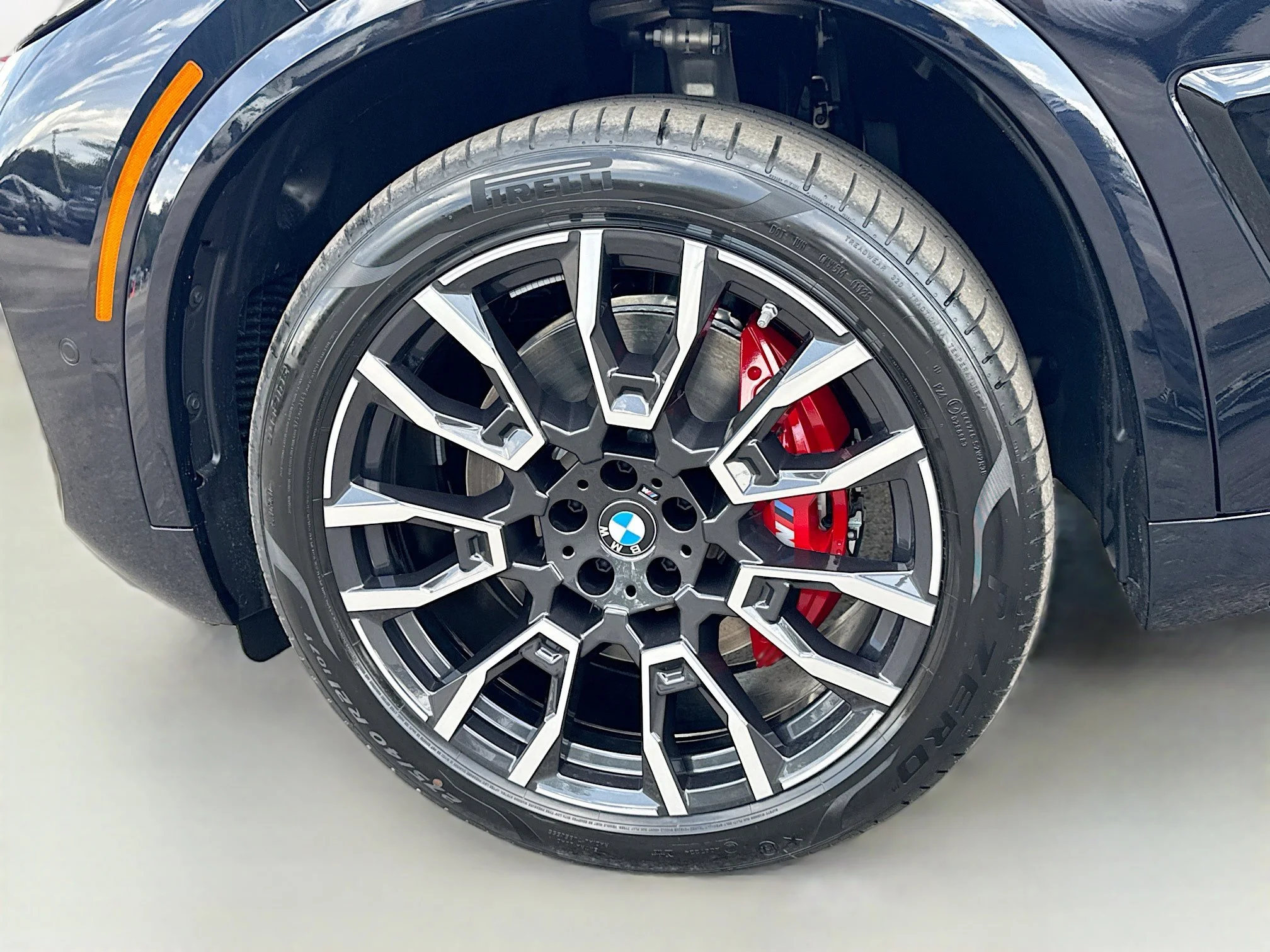 New 2026 Carbon Black Metallic BMW xDrive40i image 42