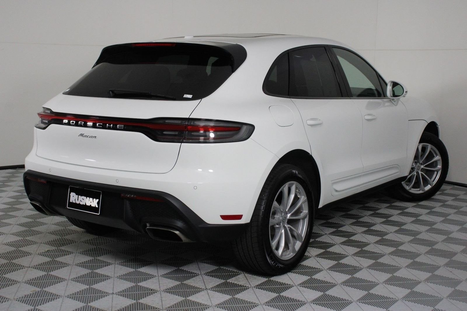 Certified Used 2026 White Porsche  image 7
