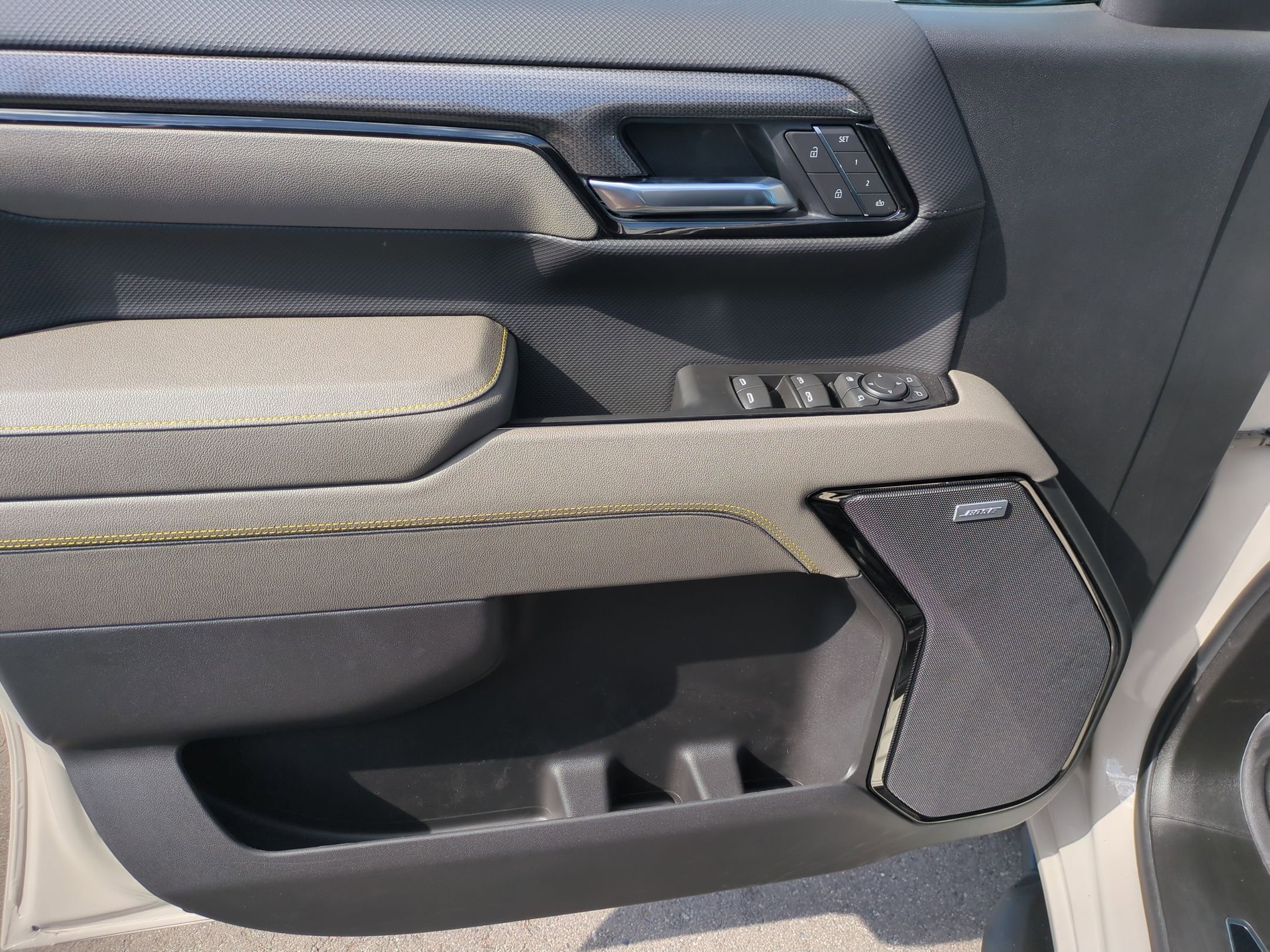 New 2026 White Sands Chevrolet ZR2 image 24