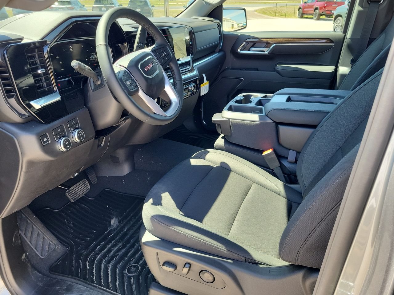New 2026 Sterling Metallic GMC Elevation image 38
