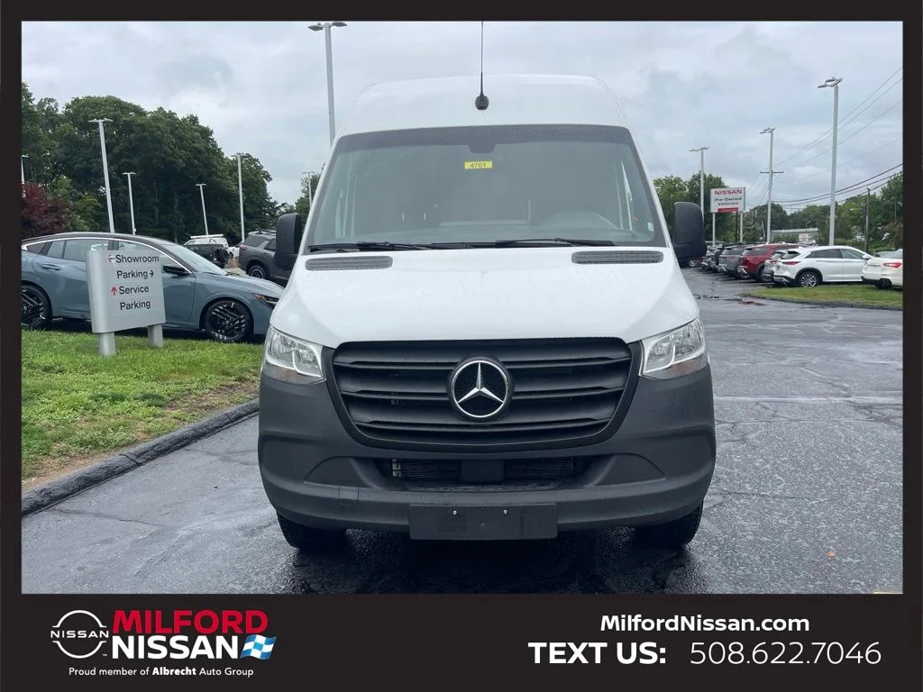 Used 2024 White Mercedes-Benz Passenger 144 WB image 7