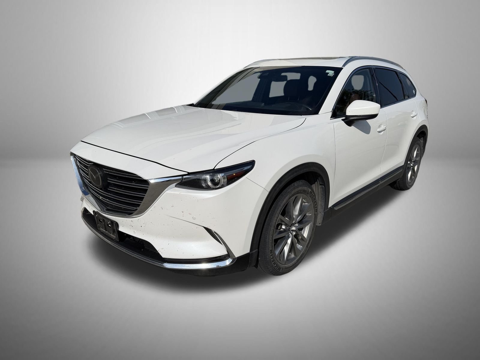 Used 2019 White Mazda Signature image 1