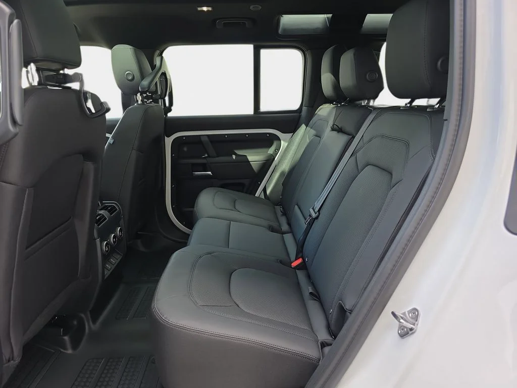 New 2026 Fuji White LAND ROVER S image 13