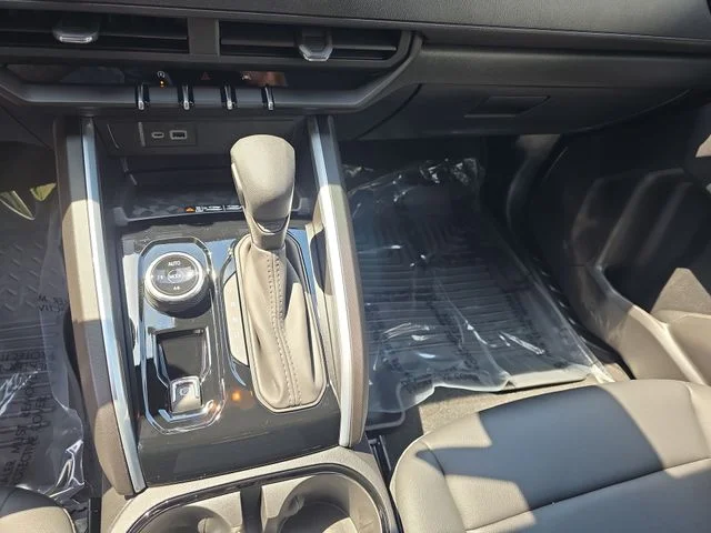 Used 2025 Red Chevrolet Trail Boss image 25