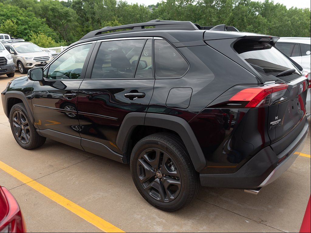 Used 2022 Midnight Black Metallic Toyota Adventure image 5