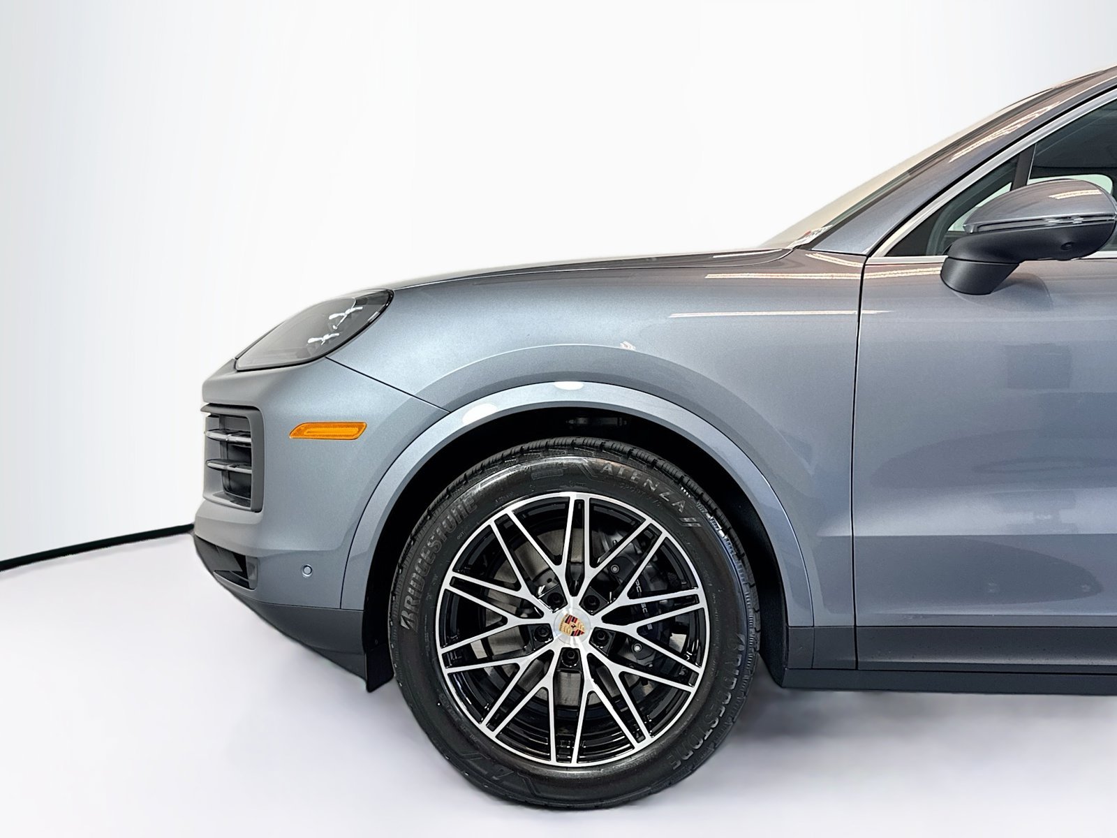 Used 2026 Vanadium Grey Metallic Porsche  image 28