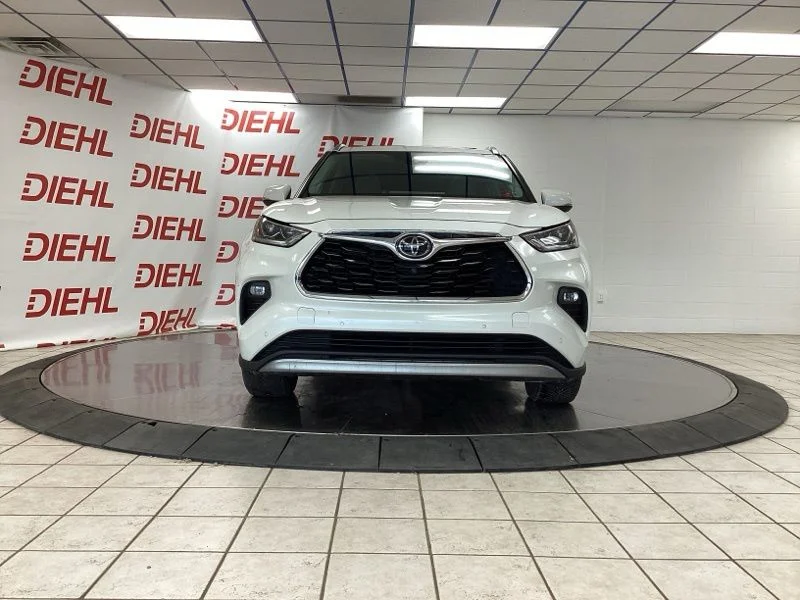 Used 2021 White Toyota Platinum image 2