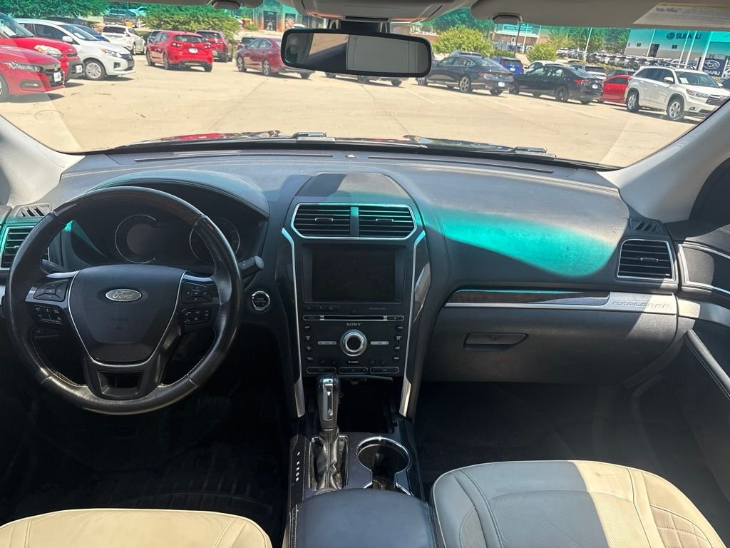Used 2016 Black Ford Platinum image 40