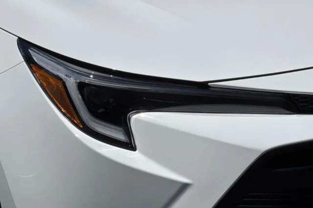 New 2026 Ice Cap Toyota  XLE image 30