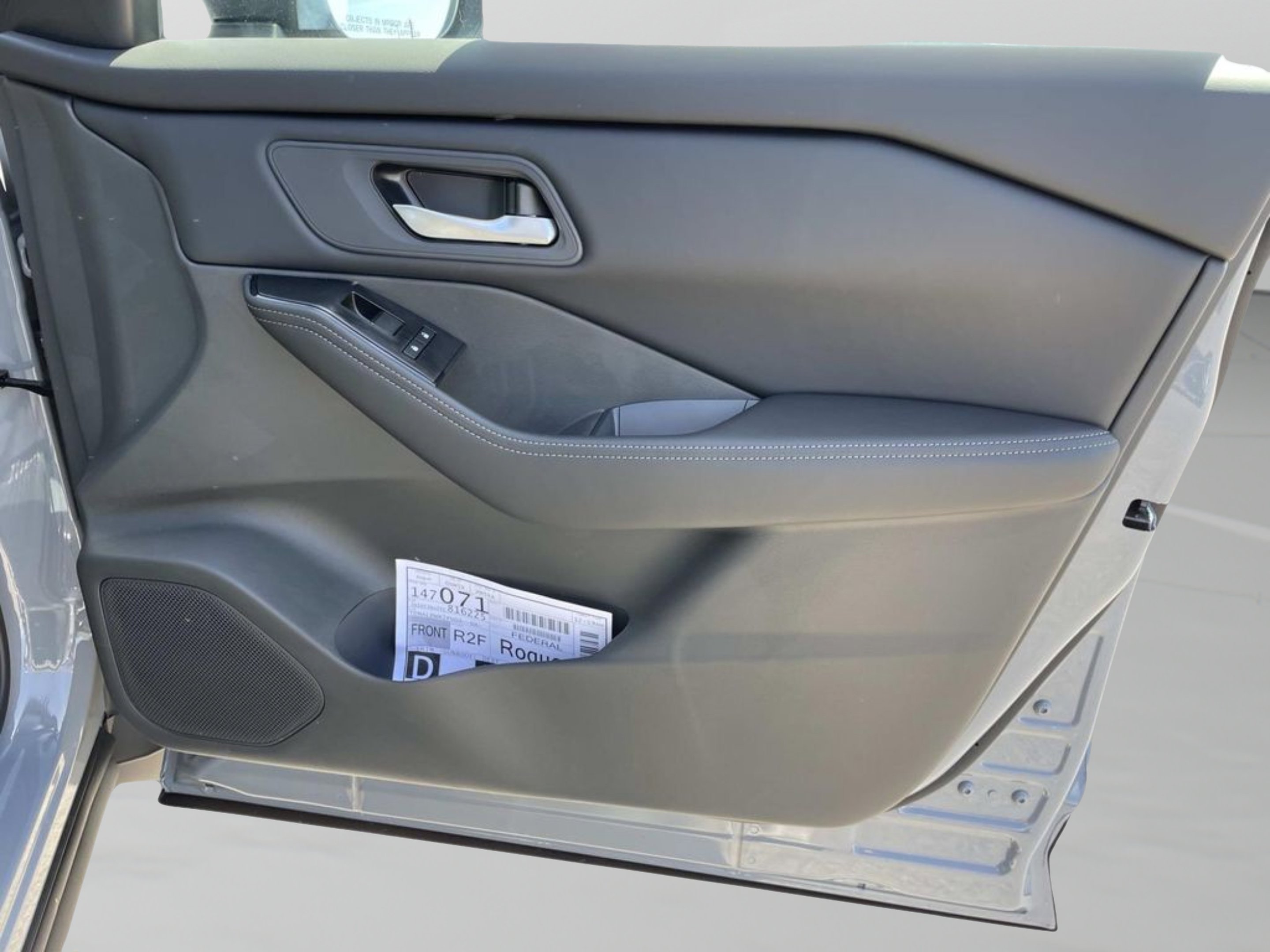 New 2026 Boulder Gray Pearl Nissan SV image 17