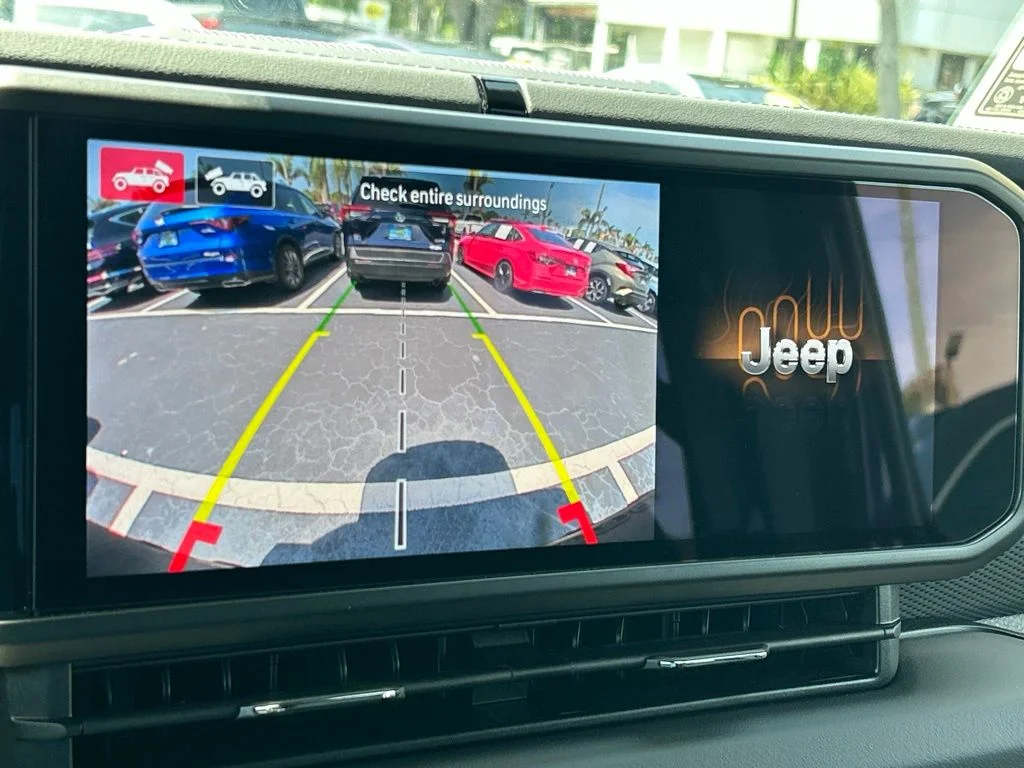Certified Used 2026 REIGN Jeep Rubicon X image 33