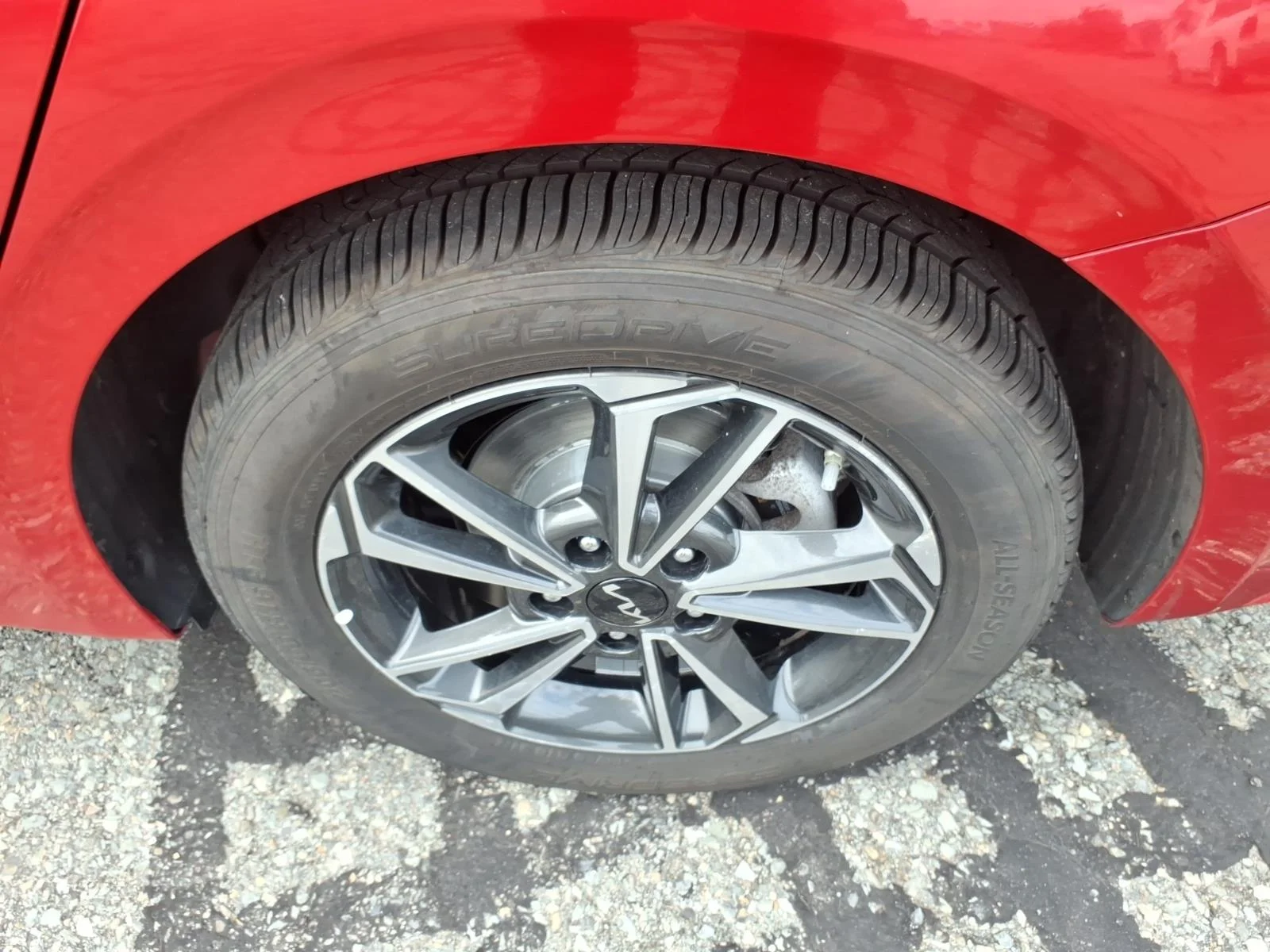 Used 2024 Currant Red Kia LXS image 8