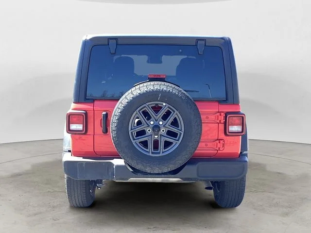 Certified Used 2025 Firecracker Red Clearcoat Jeep Sport S image 4