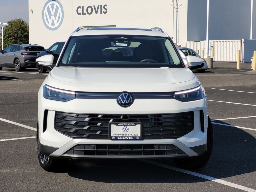 New 2026 White/off-white Volkswagen SE image 2