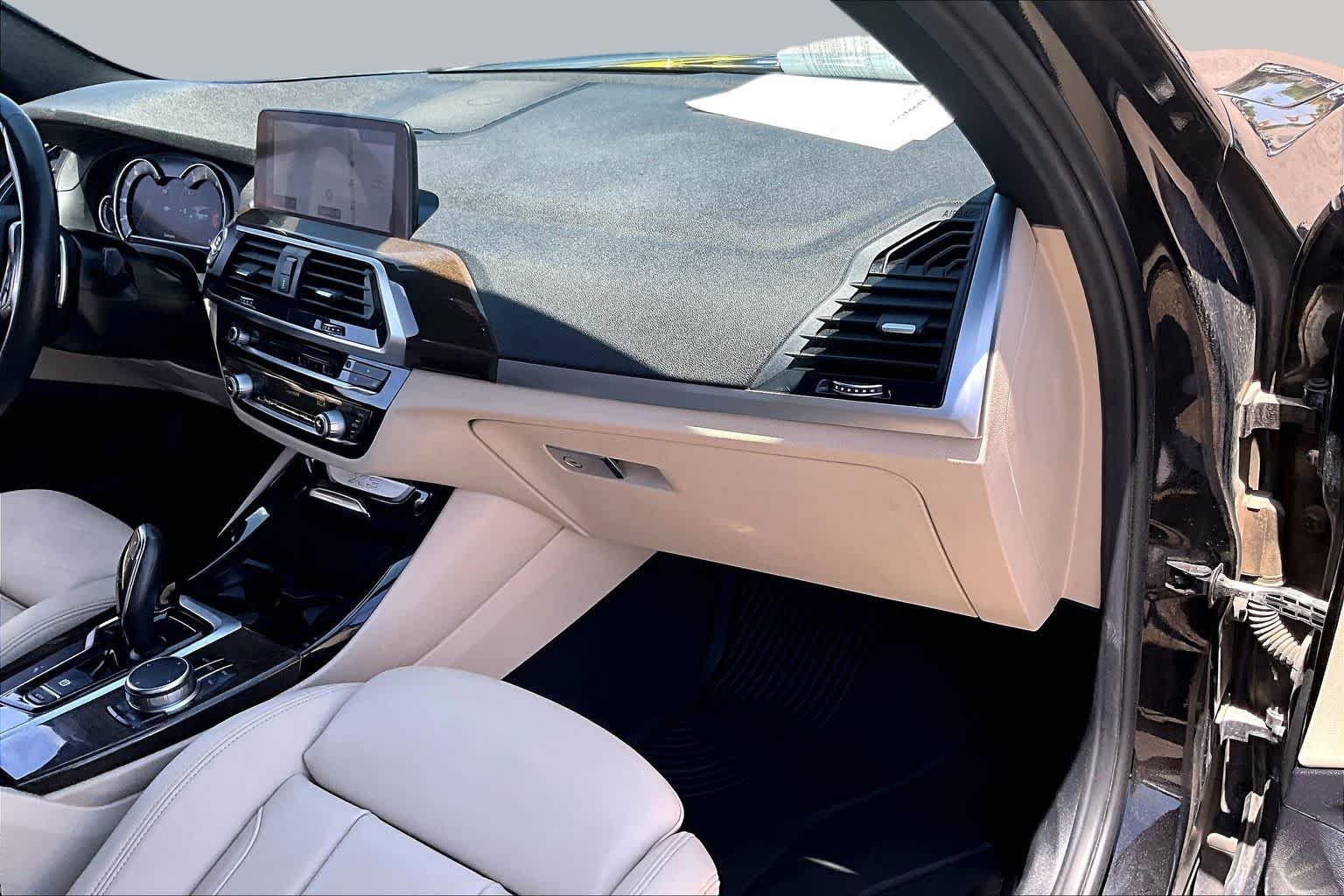 Certified Used 2019 Black Sapphire Metallic BMW sDrive30i image 16