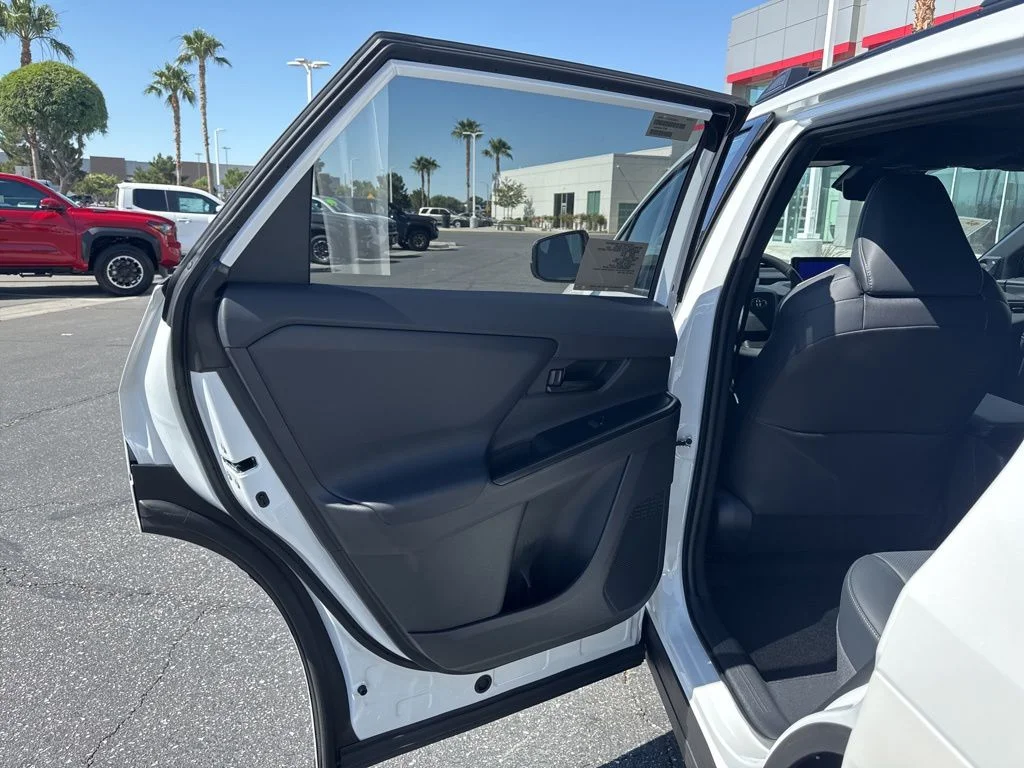 New 2026 Wind Chill Pearl <sup>1</sup> Toyota  Limited image 12