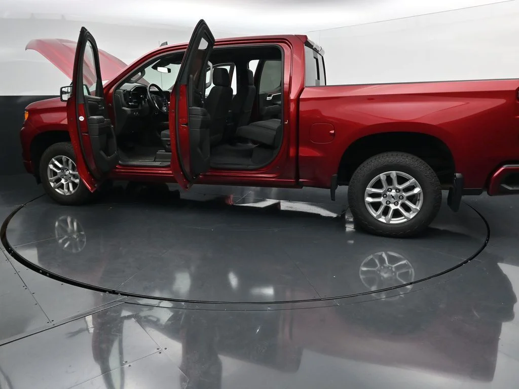 Used 2023 Red Chevrolet RST image 38