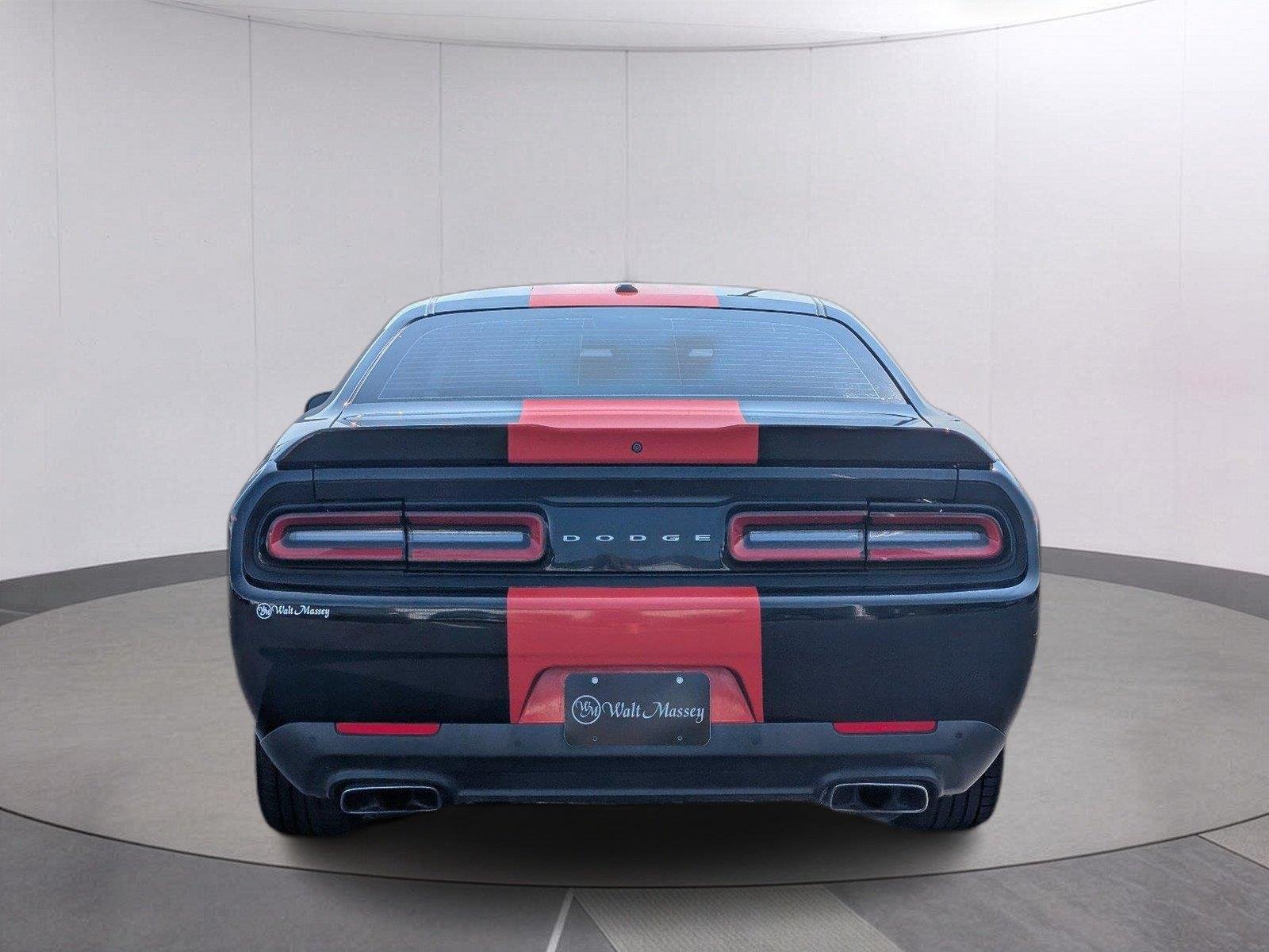 Used 2022 Pitch Black Clearcoat Dodge R/T image 4