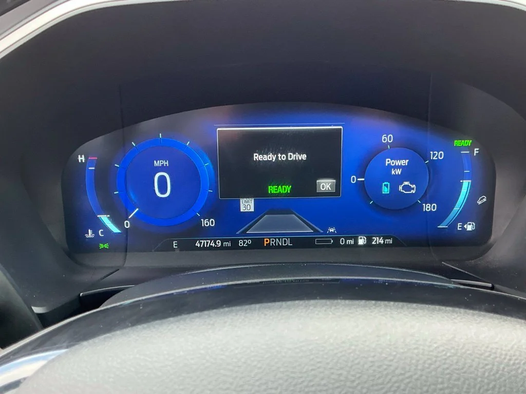 Used 2021 White Ford SEL image 32