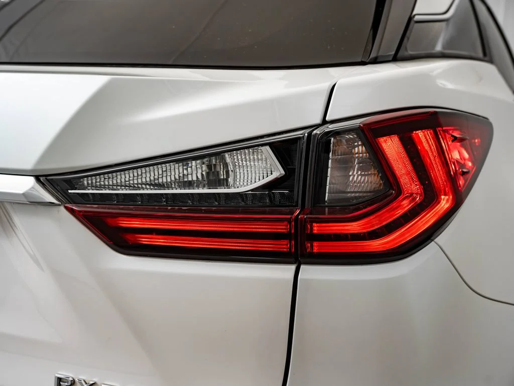 Used 2017 Eminent White Pearl Lexus 350 image 9