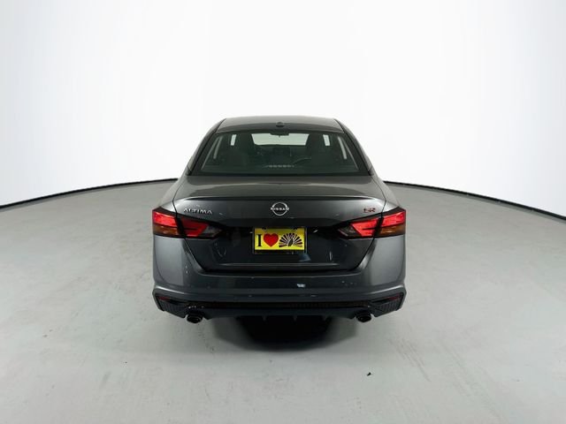 Used 2024 Gray Nissan 2.5 SR image 8