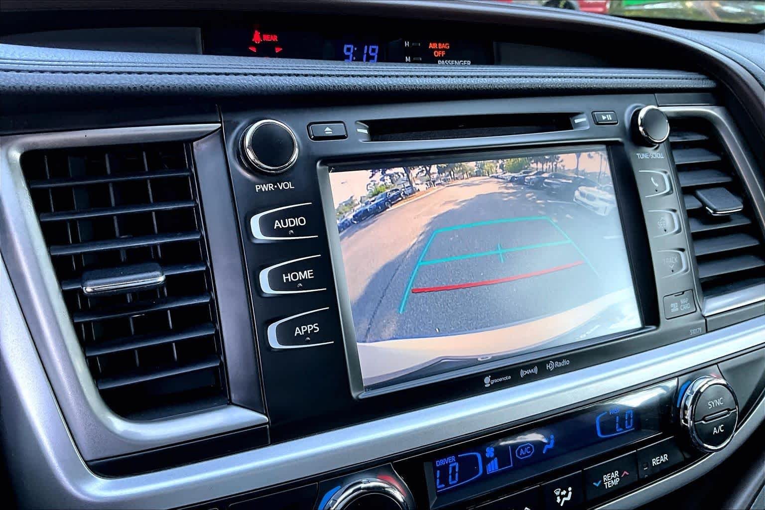 Used 2017 Blizzard Pearl Toyota XLE image 27