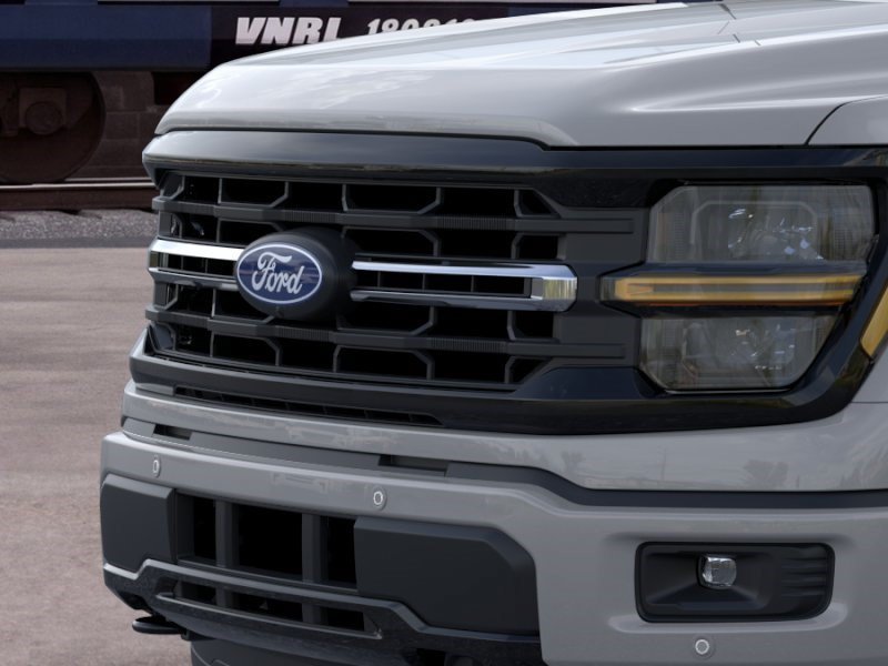 New 2026 Avalanche Ford XLT image 18