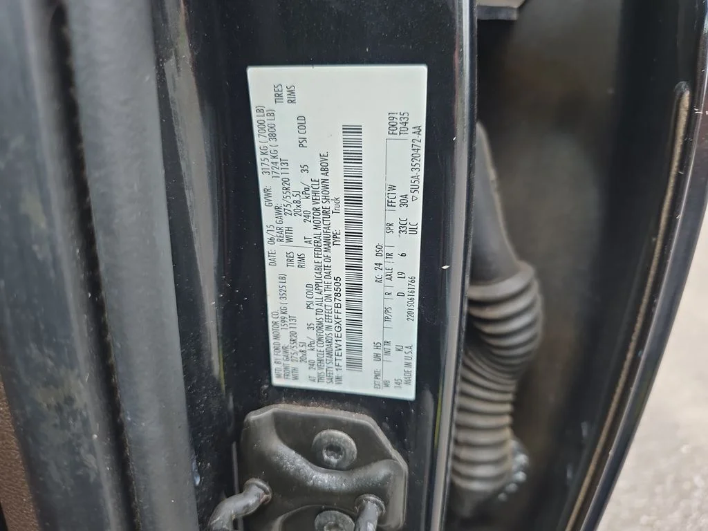 Used 2015  Ford King Ranch image 41