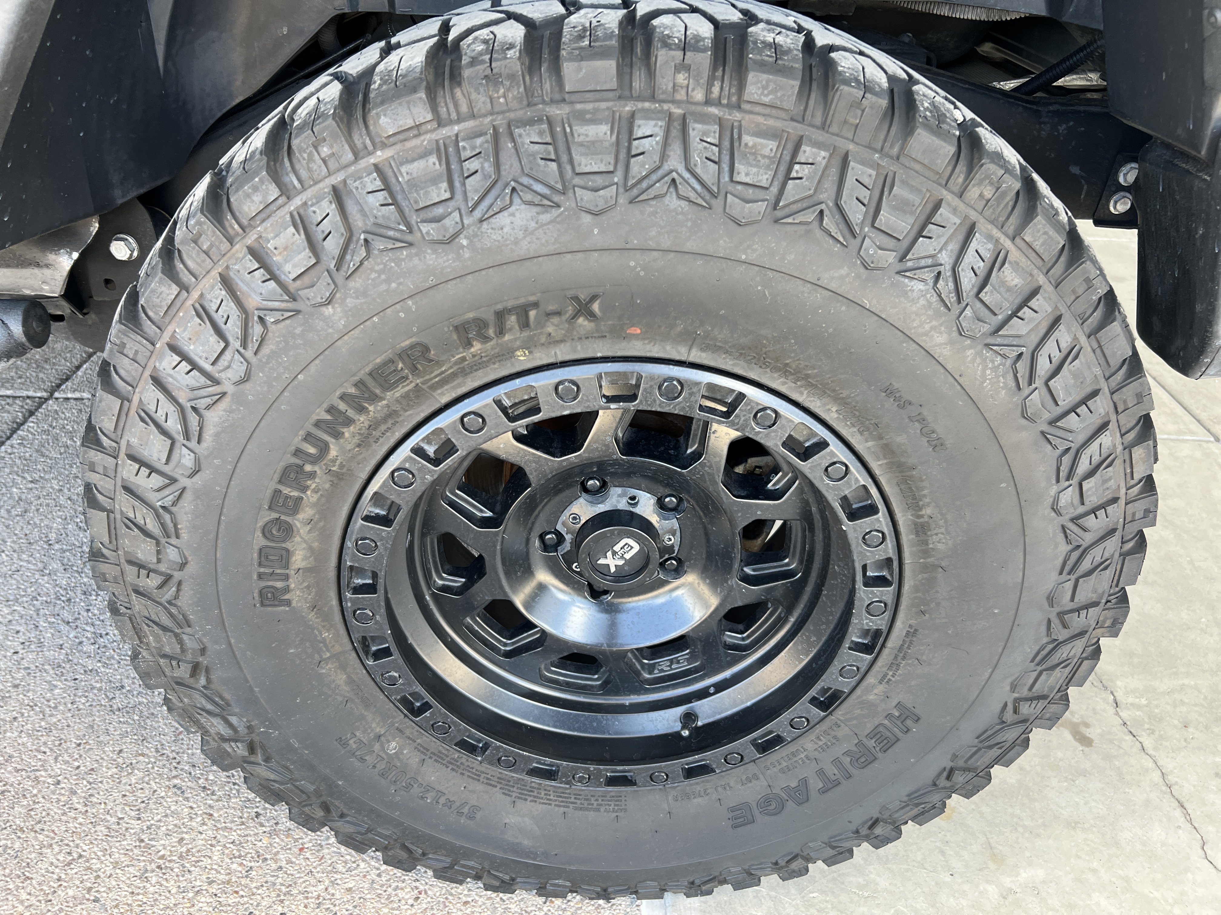 Used 2017 Gray Jeep Sport image 14