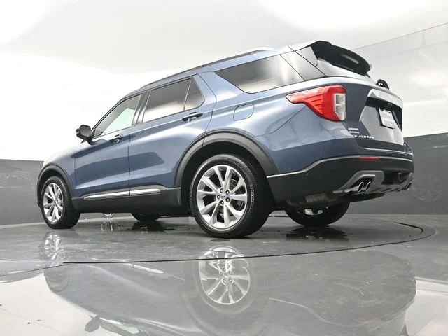 Used 2021 Blue Ford Platinum image 38